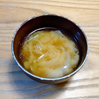 簡単！玉ねぎの味噌汁